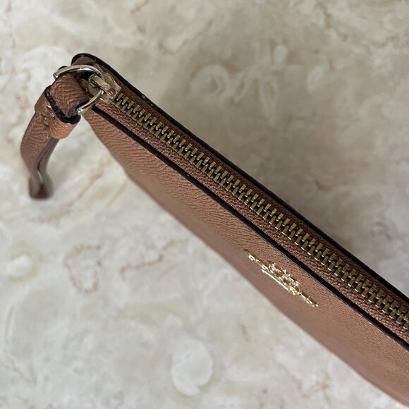 Coach Lg Corner Zip Saddle Leather Wristlet - Picture 5 of 5